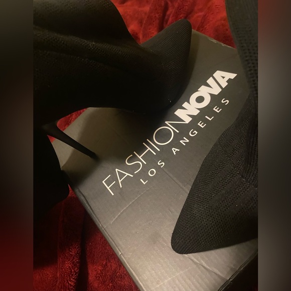 Needs More Attention Knit Over The Knee - Picture 8 of 9